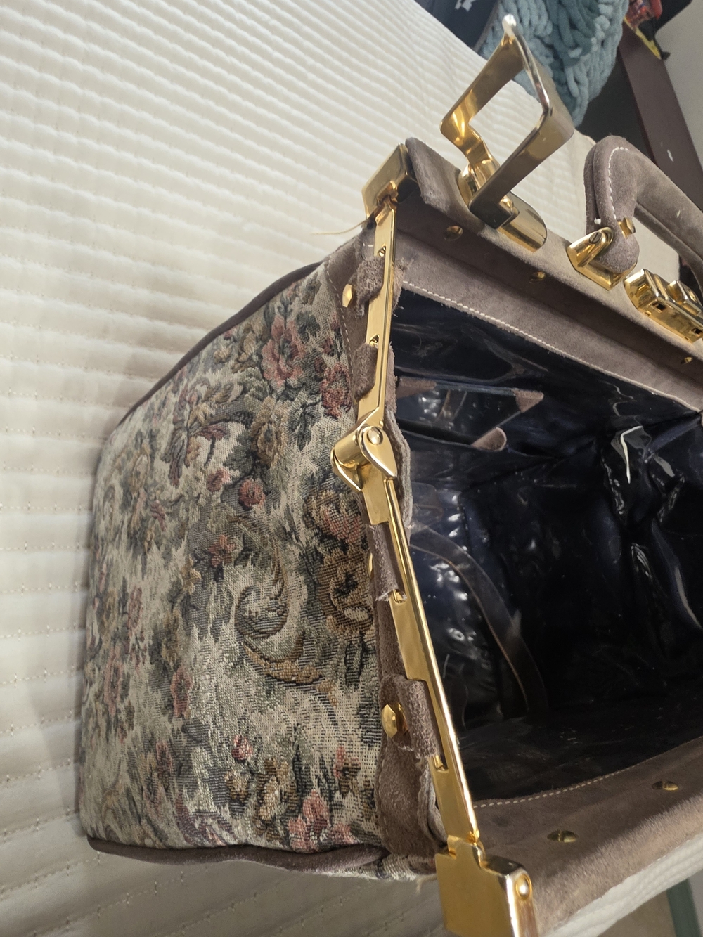 Floral Tapestry Top-Handle Vanity Bag in Taupe and Rose - Picture 6 of 12